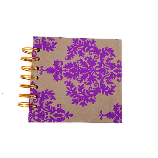 Libreta con diseño floral